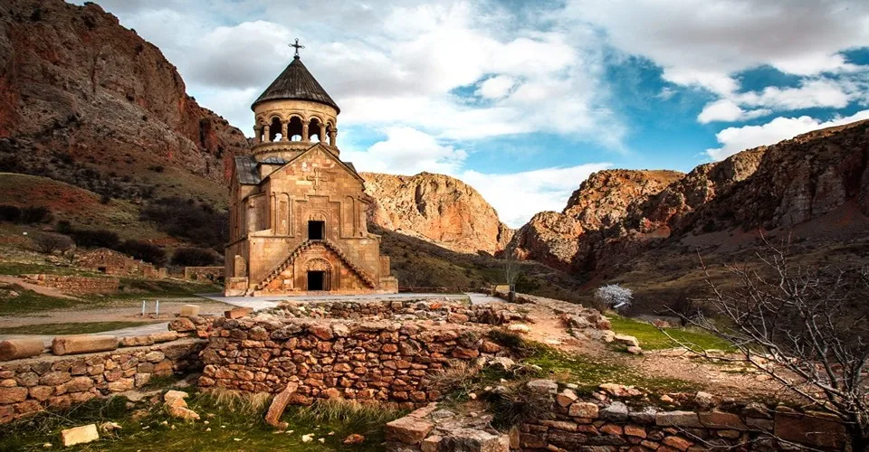 Khor Virap and Noravank Monastery Group Tour